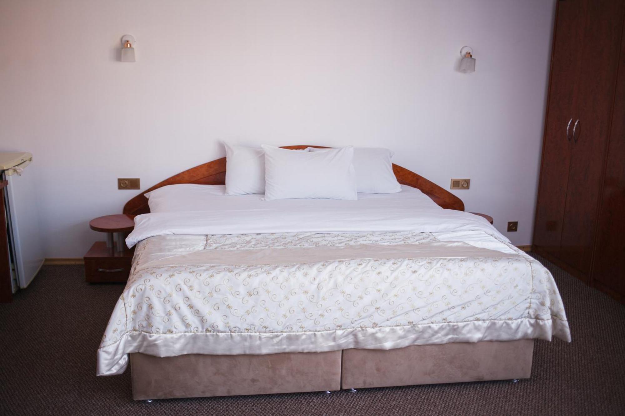 Volyn Hotel Ludmir Volodymyr-Volynsʼkyy Εξωτερικό φωτογραφία